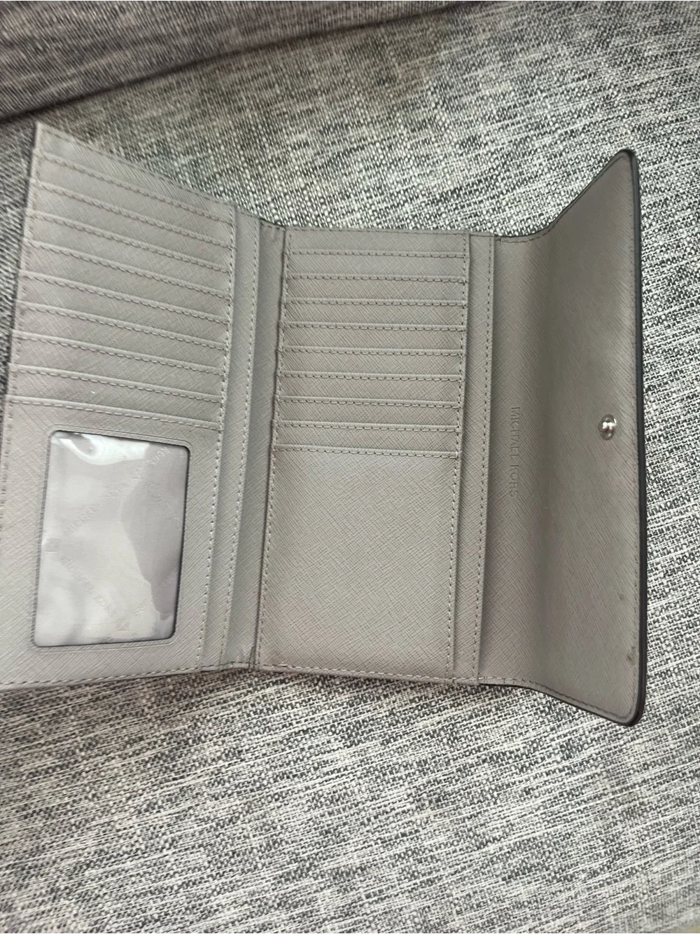 MICHAEL KORS Signature Continental Wallet in Light Beige